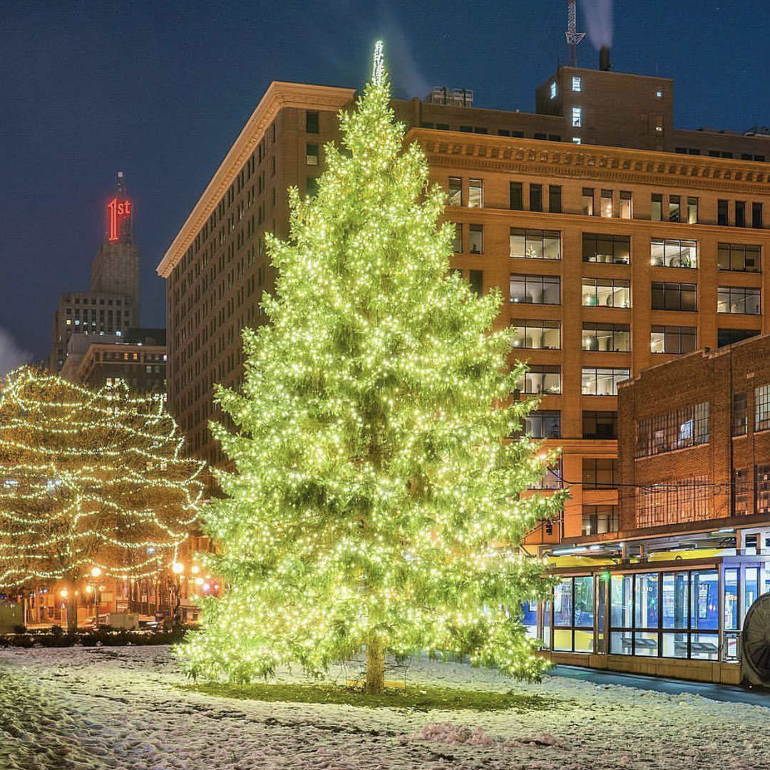 Union Depot Holiday Tree